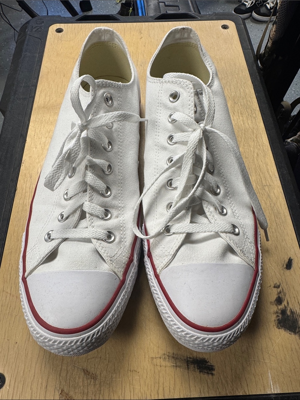 Converse White Canvas Low-Top Sneakers - Men's